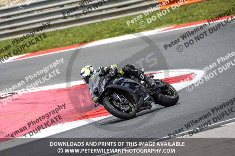 cadwell no limits trackday;cadwell park;cadwell park photographs;cadwell trackday photographs;enduro digital images;event digital images;eventdigitalimages;navarra;no limits trackdays;peter wileman photography;racing digital images;trackday digital images;trackday photos